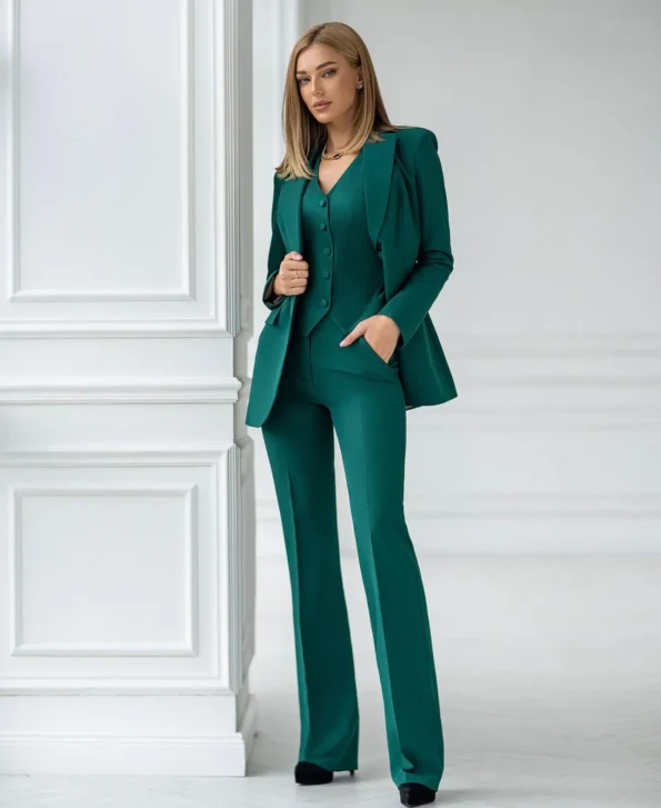 Elagia-3-pieces-side