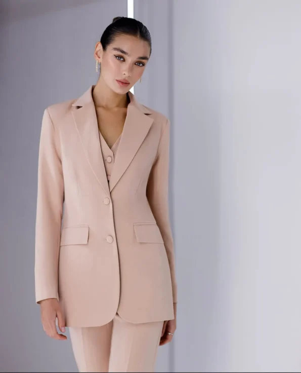 Elagia-3-pieces-side